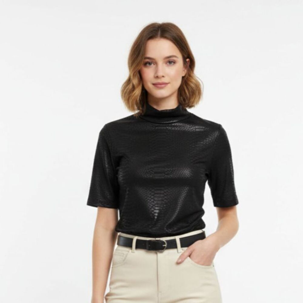 Yansi Fugel Black Snakeskin Animal Print Short Sleeve Mock Turtleneck Tee Top L